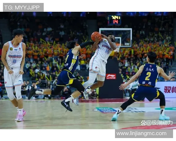 CBA第二十六轮山东对阵广东精彩直播全程回顾与分析
